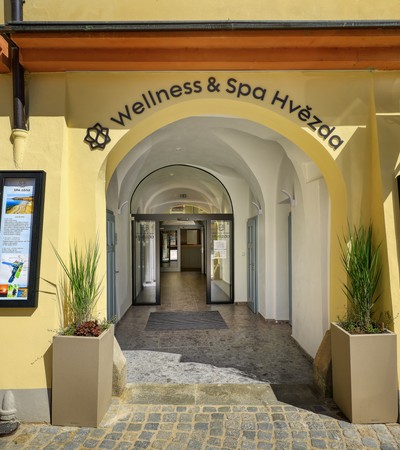 Z�itkov� Wellness & Spa Hv�zda v T�eboni
